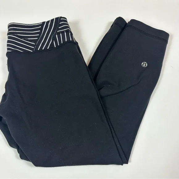 Lululemon Reversible Leggings 21” - Picture 5 of 6